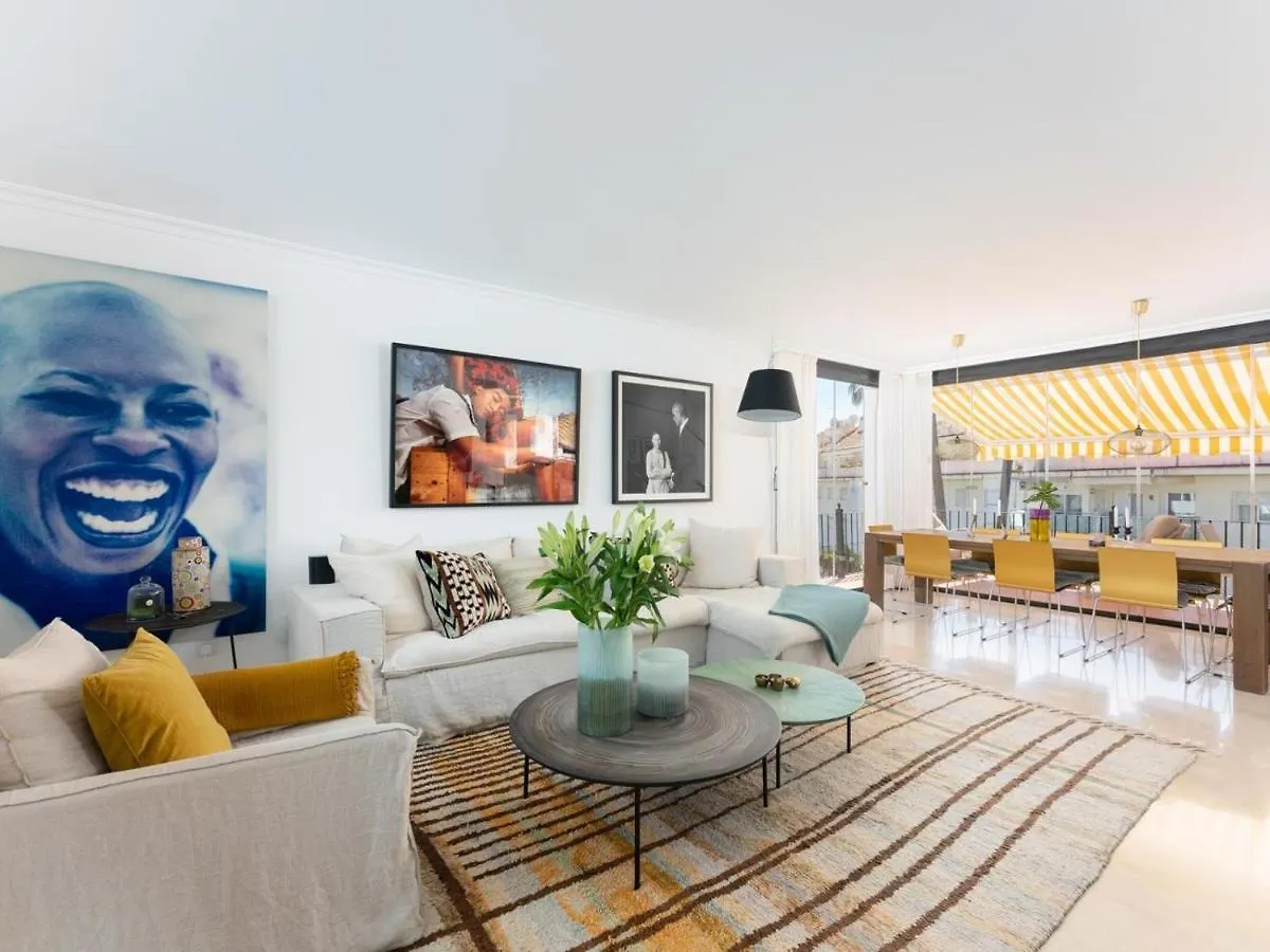 公寓 Castiglione Luxury Beachfront Duplex Penthouse 马尔韦利亚