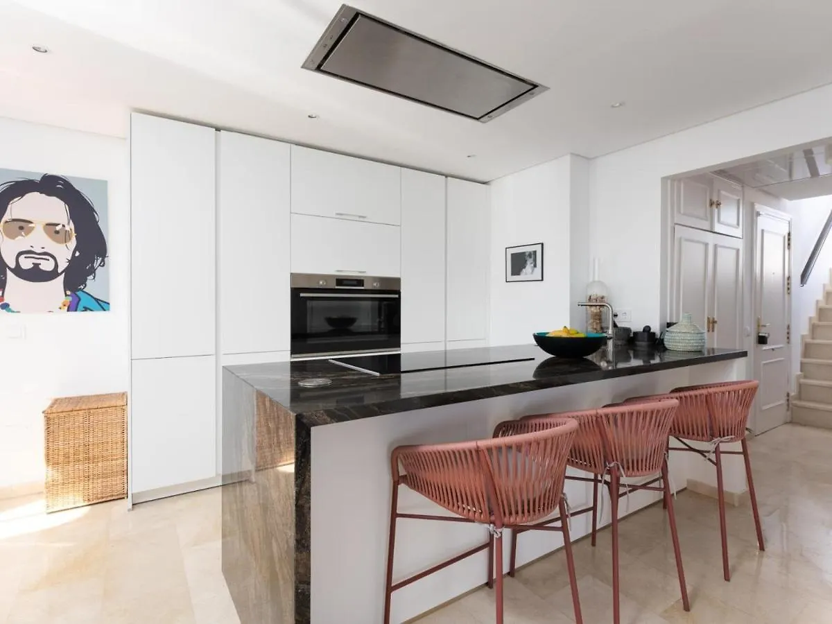 Castiglione Luxury Beachfront Duplex Penthouse 马尔韦利亚 0*,  西班牙