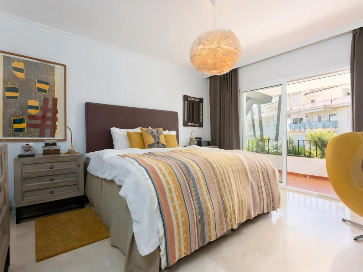公寓 Castiglione Luxury Beachfront Duplex Penthouse 马尔韦利亚