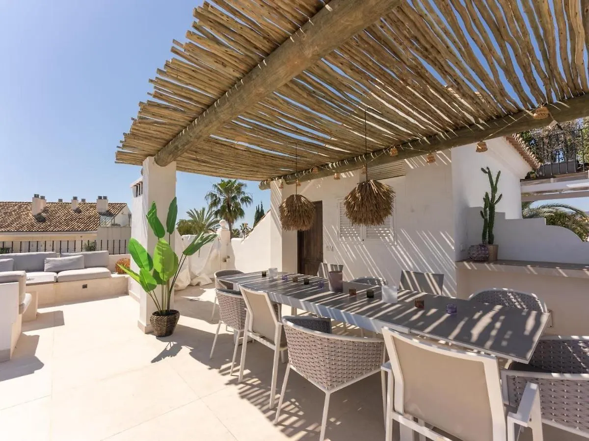 公寓 Castiglione Luxury Beachfront Duplex Penthouse 马尔韦利亚