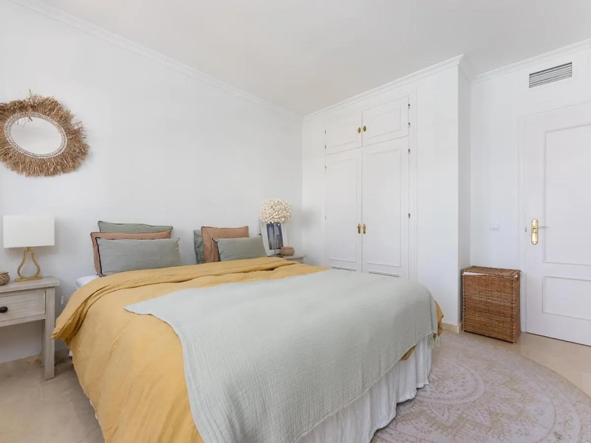 Castiglione Luxury Beachfront Duplex Penthouse 马尔韦利亚 0*,  西班牙