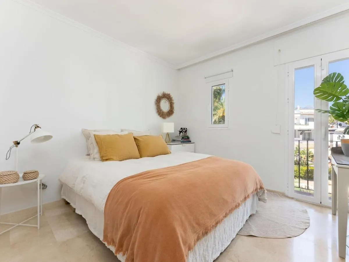 Castiglione Luxury Beachfront Duplex Penthouse 马尔韦利亚 公寓